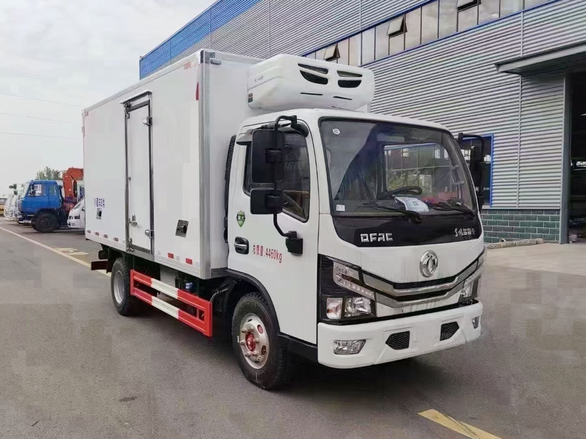 東風(fēng)多利卡冷藏車（4.2米）